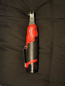 Milwaukee 3/8 ratchet