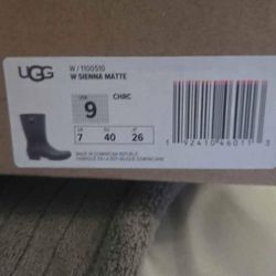 Size 9 Hunter Boots