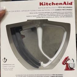 KitchenAid® TILT-HEAD FLEX EDGE BEATER