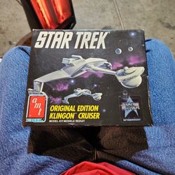 Star Trek Klingon Cruiser Model Kit