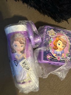 Sofia the first tupperware set