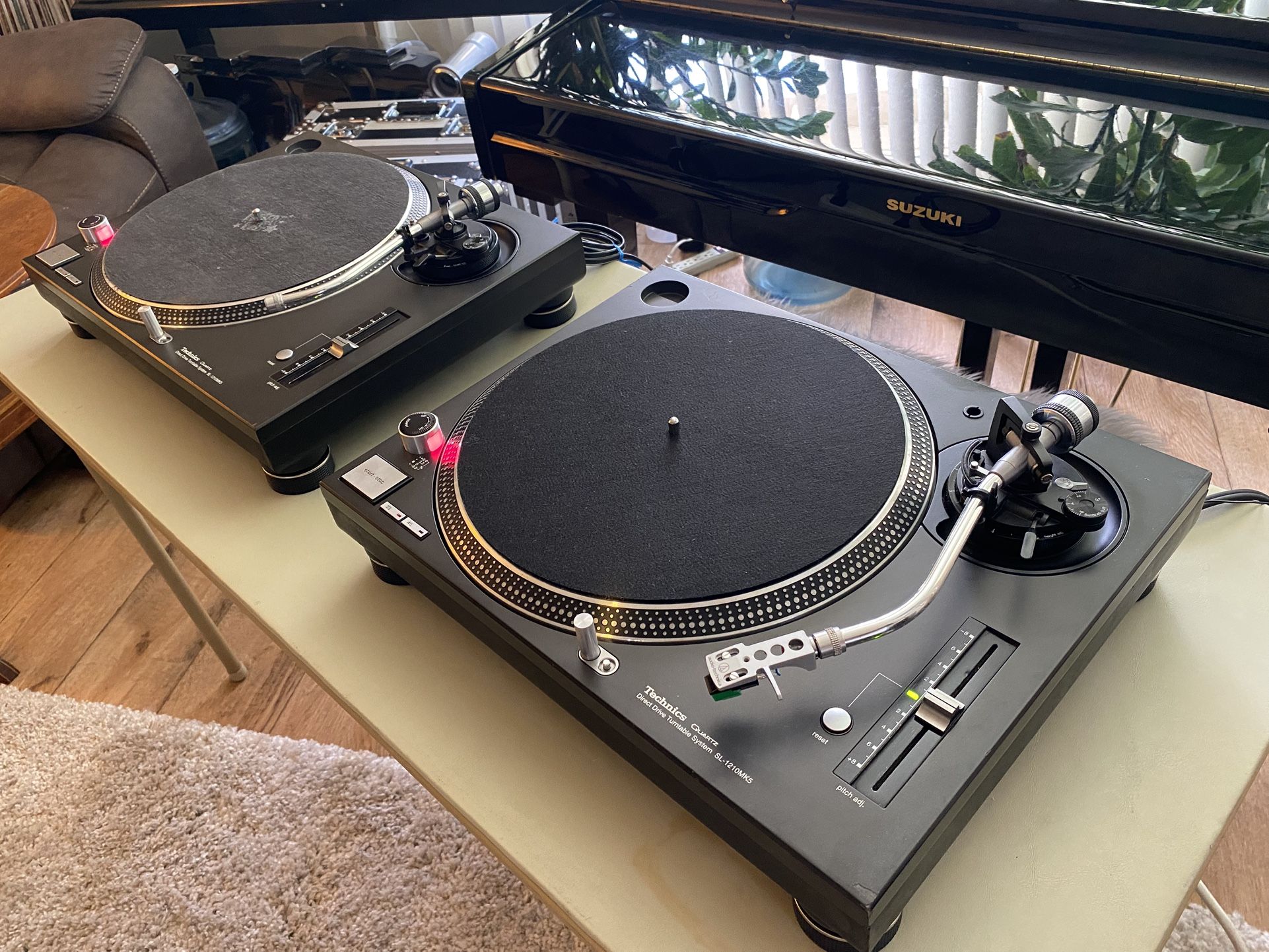 Technics SL 1210 MK5 Turntables