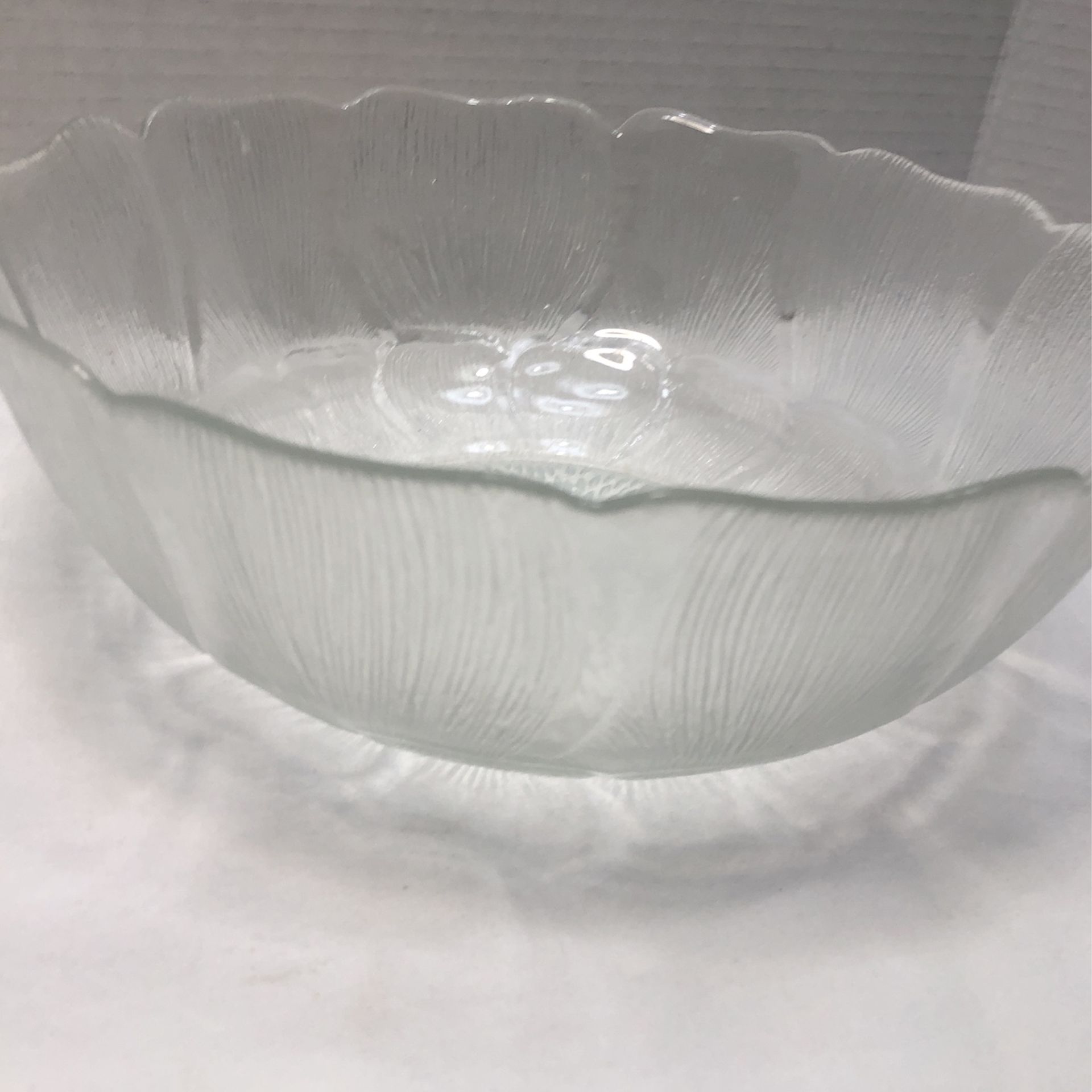 ARCOROC FLEUR 9” Serving Bowl