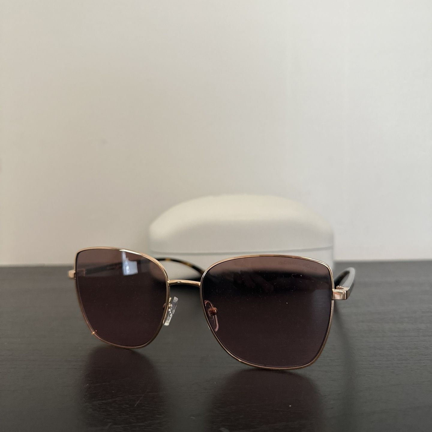 High Quality LV Sunglasses for Sale in Columbus, OH - OfferUp