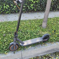 electric scooter 