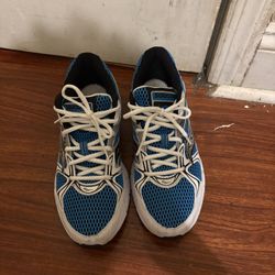 saucony