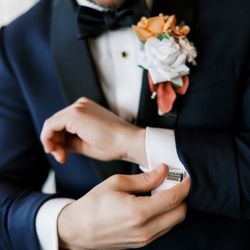 Ling’s Moment Sunset Terracotta Boutonnière