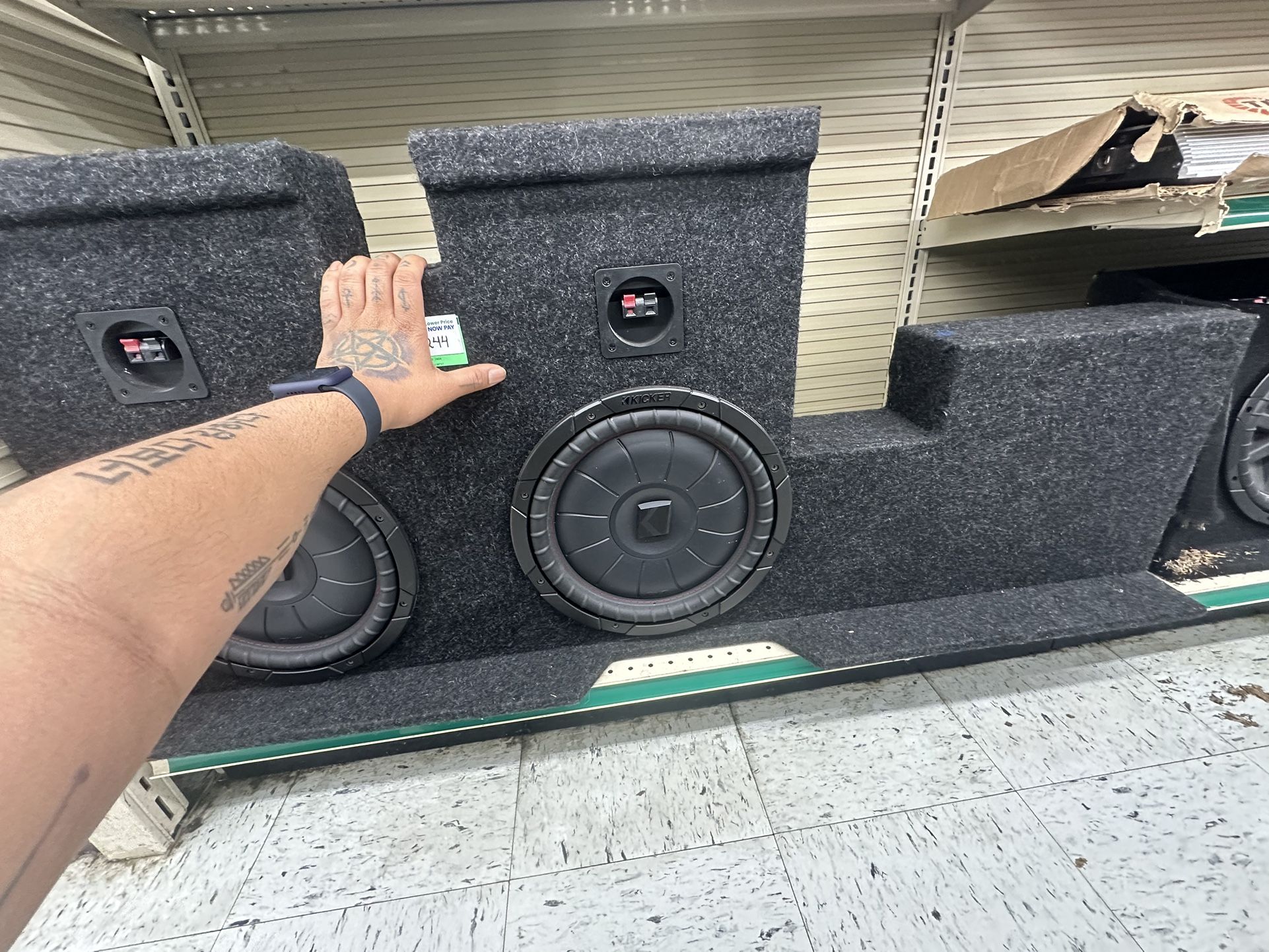 Kicker (Car SubWoofer)