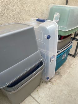 Storage totes