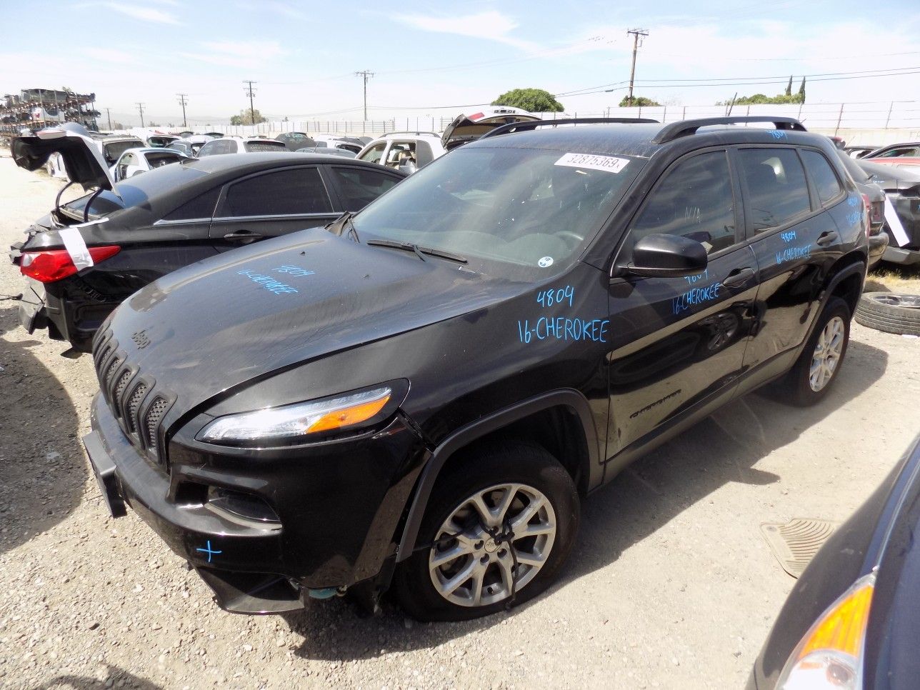 2016 Jeep Cherokee 2.4L (PARTING OUT)