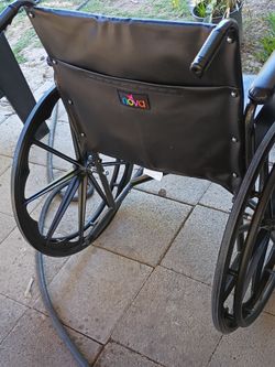 Nova wheels chair 22 inches 120