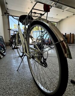 Schwinn Gateway 700c Women's Hybrid Bike - Good Condition!