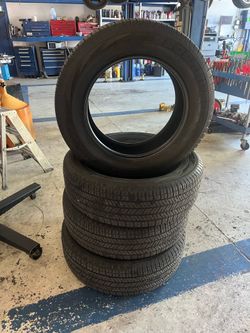 Tires 225/65R17