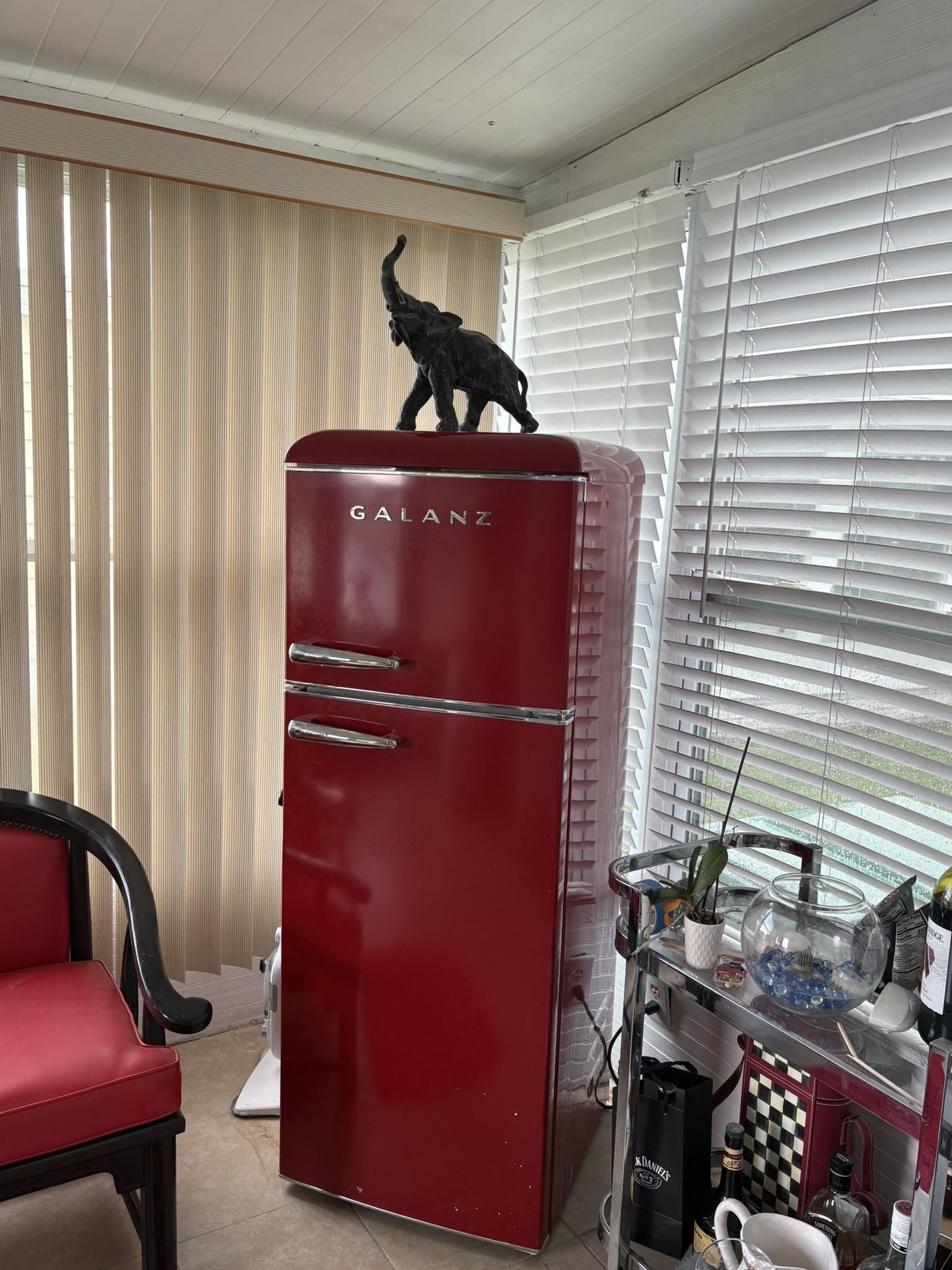 Galanz refrigerator  7.2 cu  