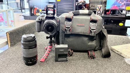 Canon EOS REBEL T7 Camera 2 lenses