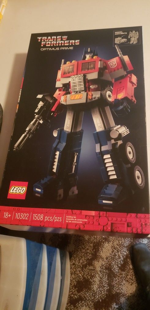 Optimus Lego Set 10302