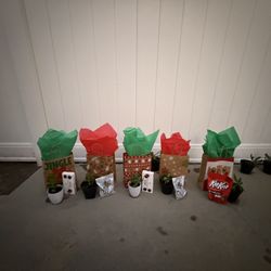 🎄 Christmas Gift Bags – $15 Each 🎄 