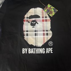 A Bathing Ape Burberry size XL