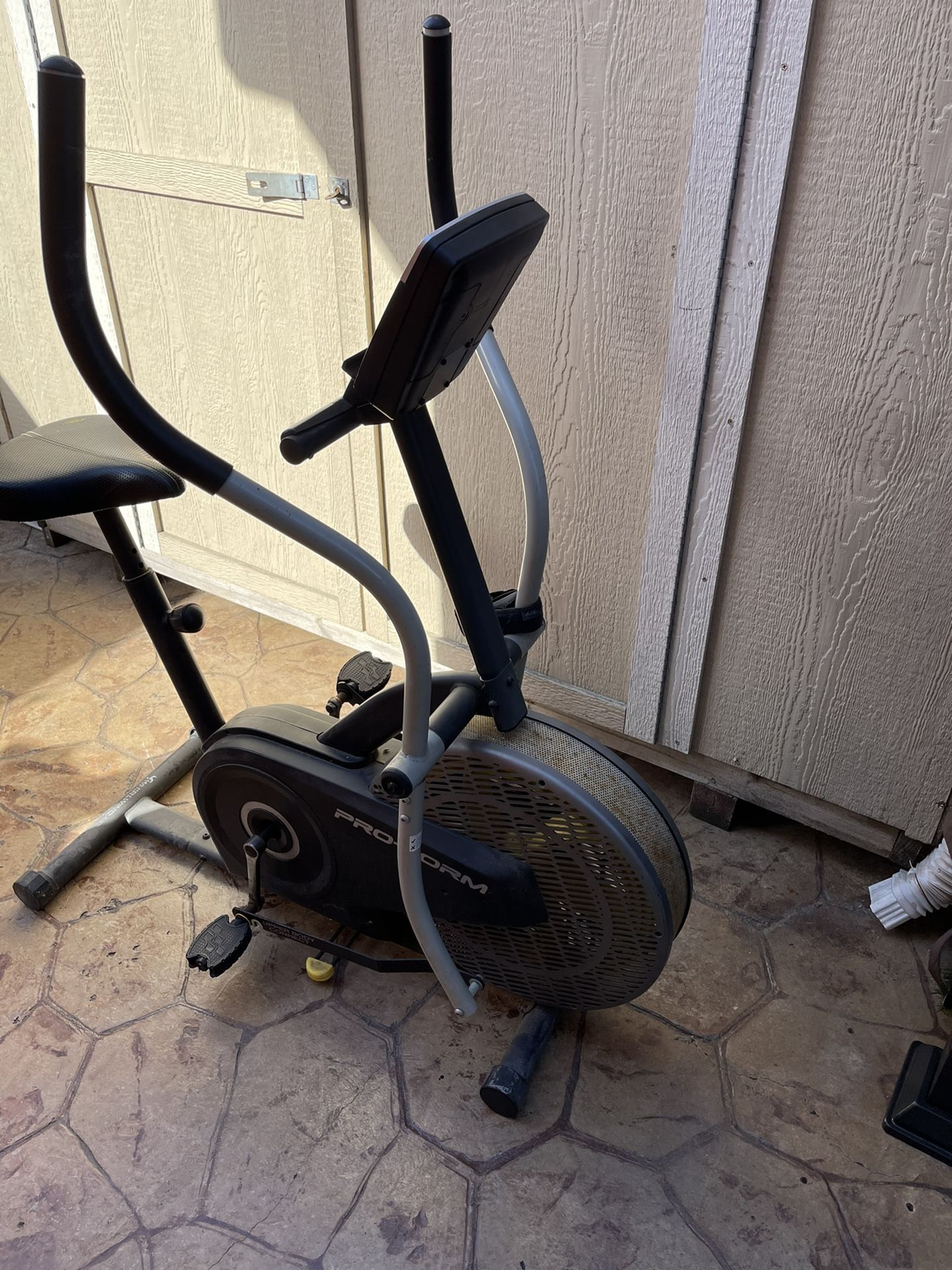 Bicycle Exercise Machine