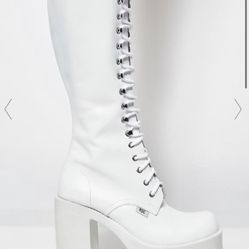 Icy Lash Boots