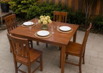 Amazing  6 or 4 chairs dinning set table .