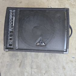 Behringer Eurolive F1220D 250W 12 inch Active Floor Monitor