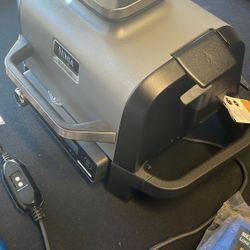 Ninja Woodfire Electric Oven BBQ Grill 