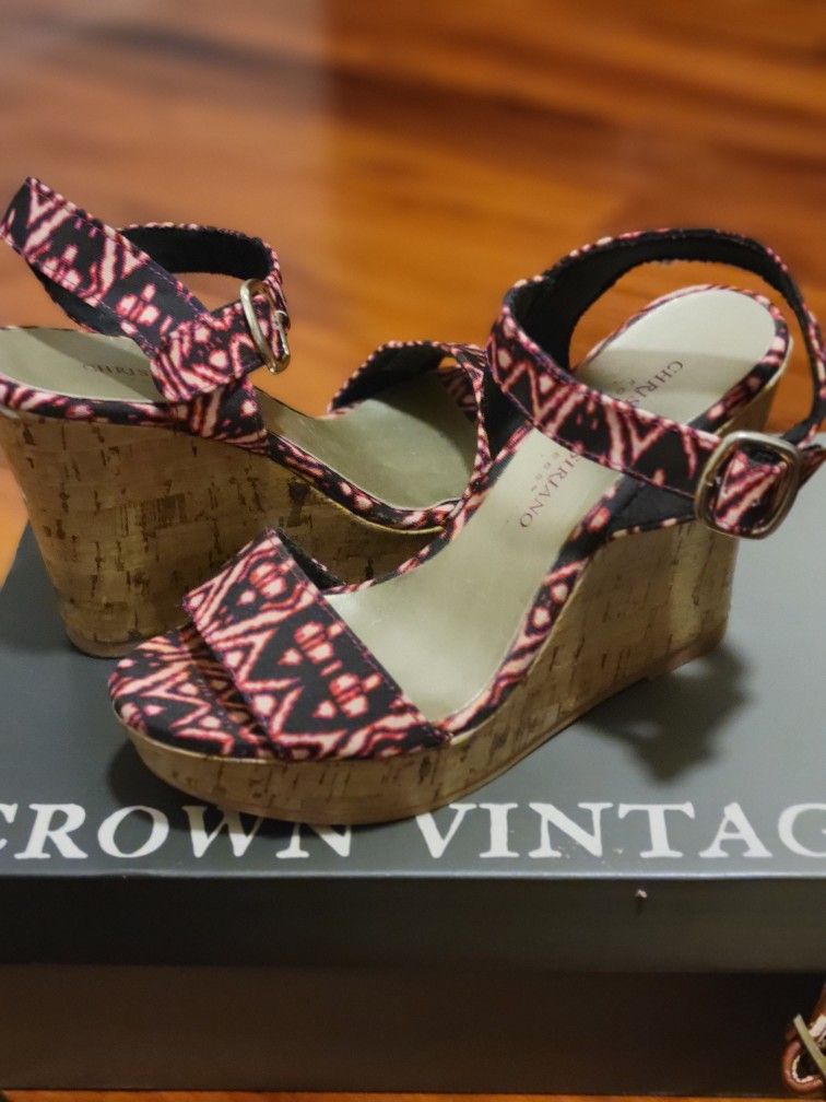 Size 5, Wedges Pink/Black Pattern