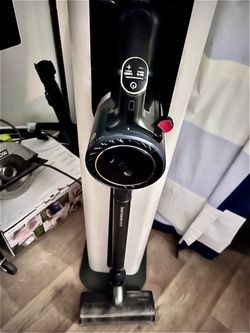 LG CordZero ThinQ A9 Vacuum w/ All-in-One Auto Empty Tower – No Battery – Excellent Condition
