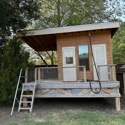 Awesome Cedar Fort For FREE! Needs to be moved in sections.
