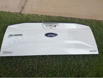 Ford F-150 Tailgate with camera/sensor