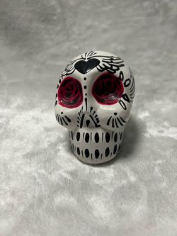 White black red roses small Skull Day of the Dead Sugar Skull