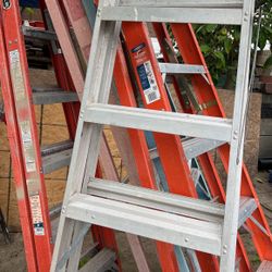 Escaleras de ocho pies 80 cada una