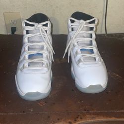 Jordan 11 Legend Blue