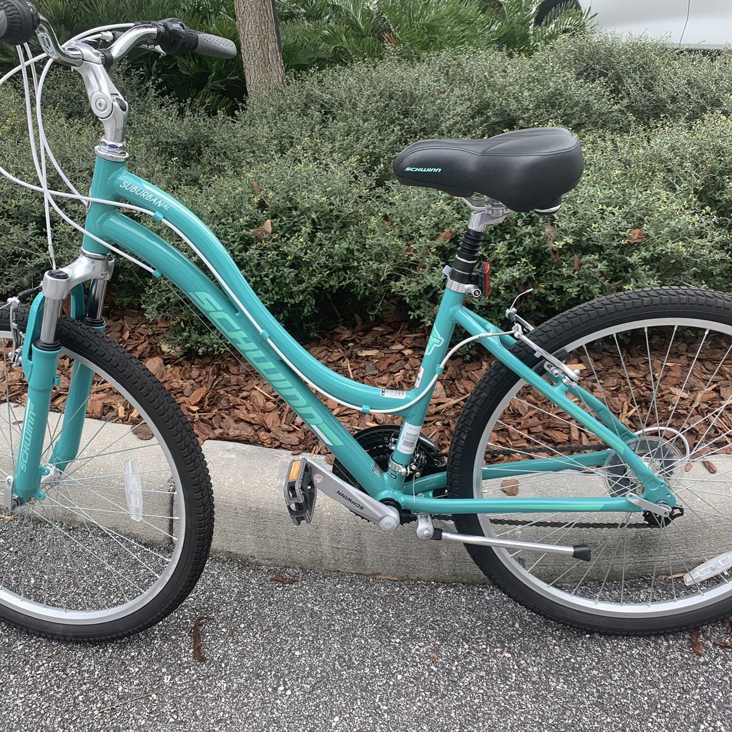 Schwinn suburban store women s comfort bike
