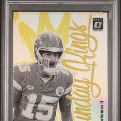 Gem Mint 10 Patrick Mahomes - Sunday Kings