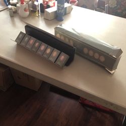 8pieceAvon American fashion Ladythimbles with display  Mahogany rack inbox 198