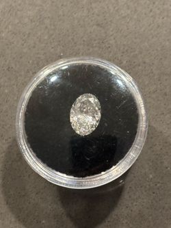 2.09 CT Oval cut diamond 💎 VS1 color g Excellent with papers