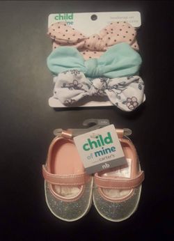 NEW  newborn shoes with 2 matching hair headbands $8 FIRM for ALL!