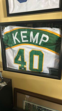 Shawn Kemp Signed And Framed Jersey