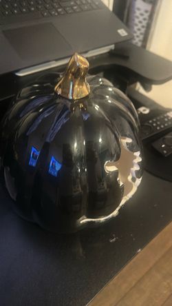 Black pumpkin witch