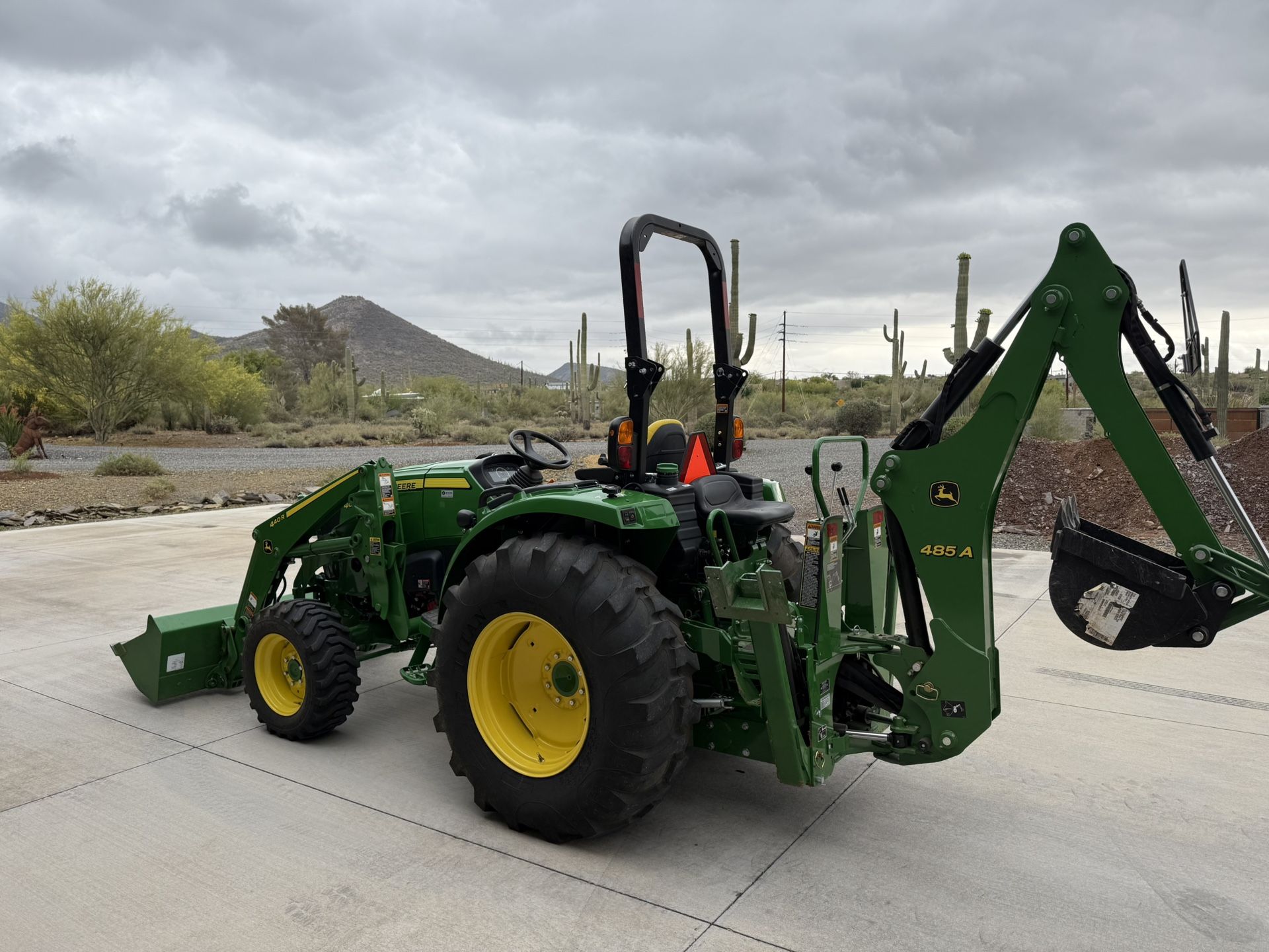 2019 John Deere 4052R