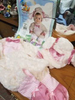 Little lamb halloween costume...size 3...6 months