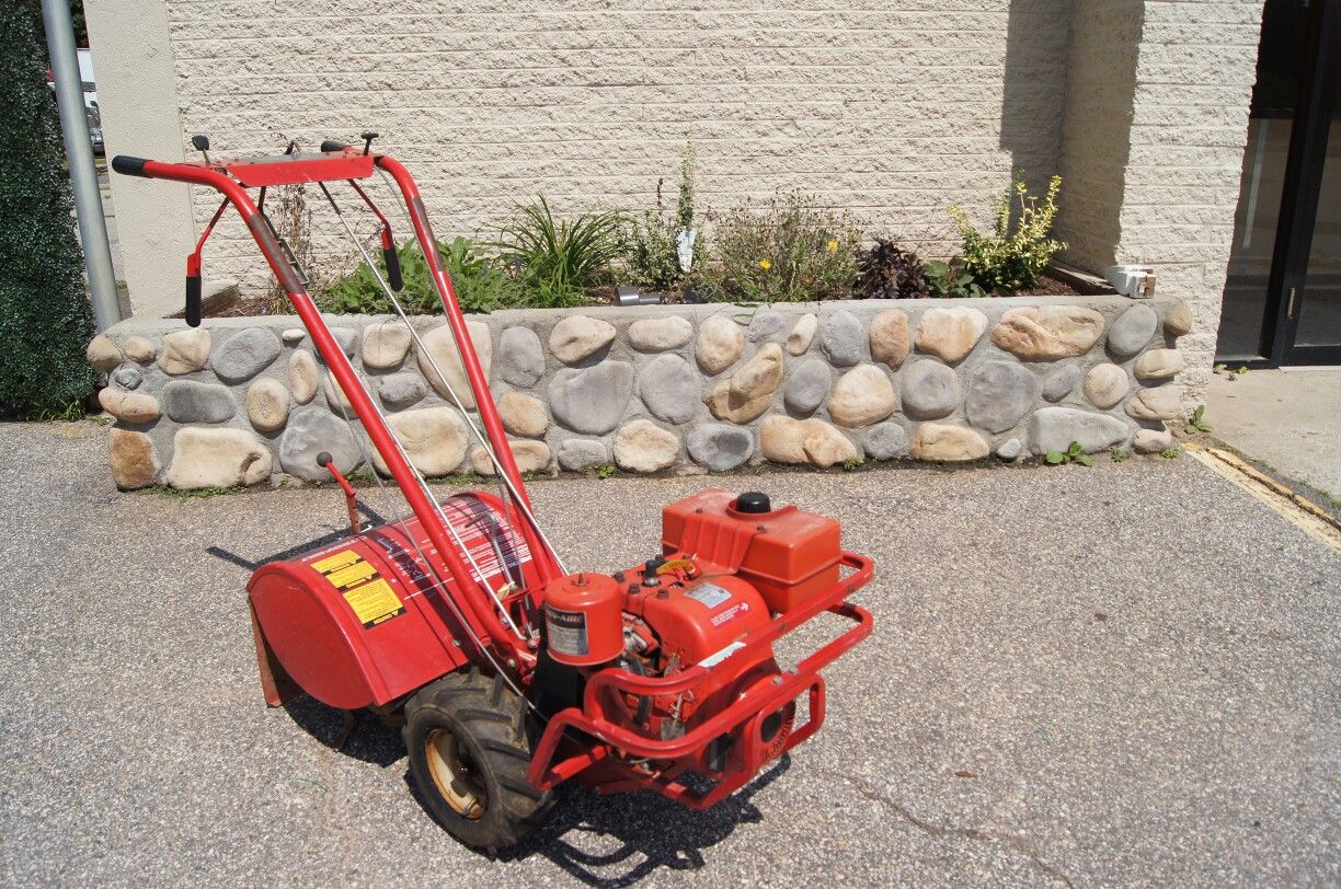 Troy Bilt Econo Horse Rear Tine Tiller