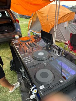 XDJ AZ with Flight case