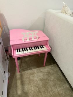 Play Piano Pino