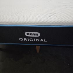 Bear Original Mattress, Cal King, Like New