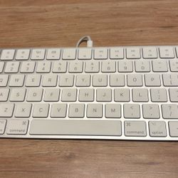 Genuine Apple A1644 Wireless Rechargeable Magic Keyboard Silver w/ Charging Cord