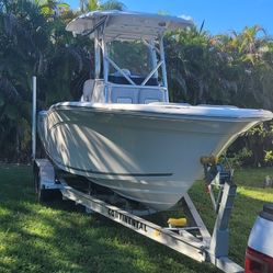 2022 228 Commander Seafox