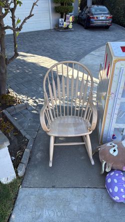 Wood Rocking Chair